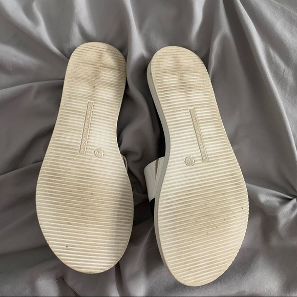 Tommy Hilfiger Black/White Slides Sandals - Picture 5 of 7